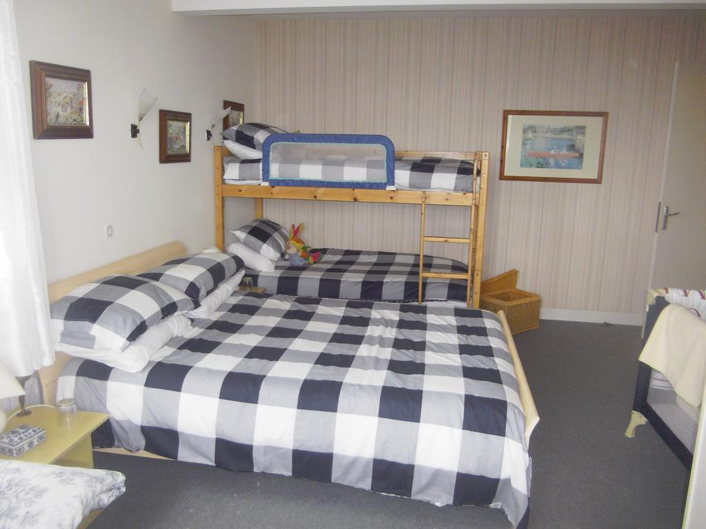 Lenard Charles Bed & Breakfast Juvigny-Val-d'Andaine Habitación foto